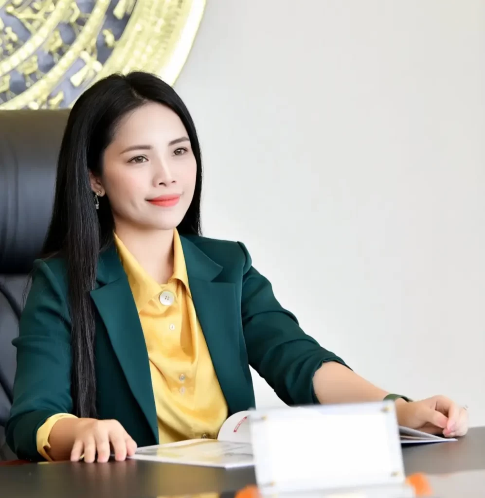 Ái Trinh - Tác giả CEO i9Bet